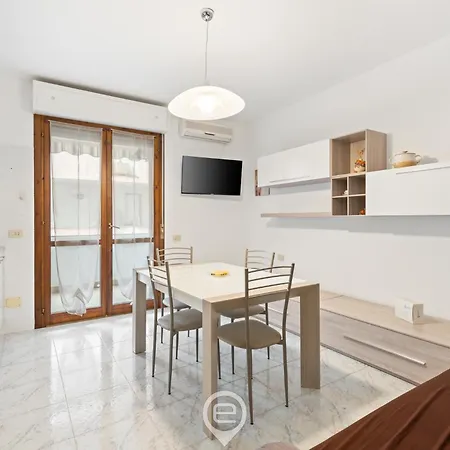 Casa Lorena - And Sea Access Lägenhet